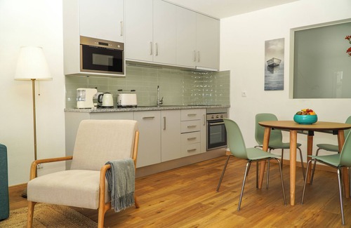 Patio Apartment | Stanchion Apartment S