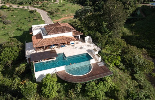 Tigre House | Standard Room King - Garden View
