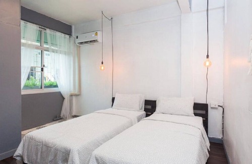Wat Ratchabophit House | Standard Twin Room with private bathroom (T01)