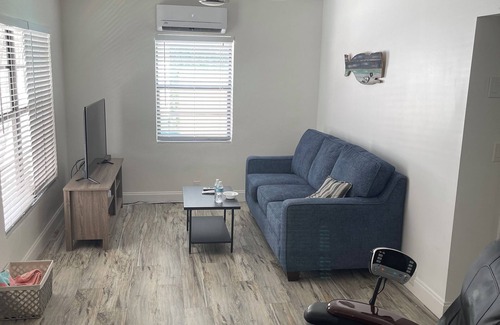 Palm Beach Shores Cottage | Standalone 1/1 Apartment Across From Beach and Next to Pool