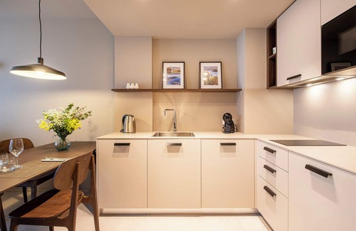 Banyoles Apartment | STANDARD APARTMENT WITH TWO BEDS