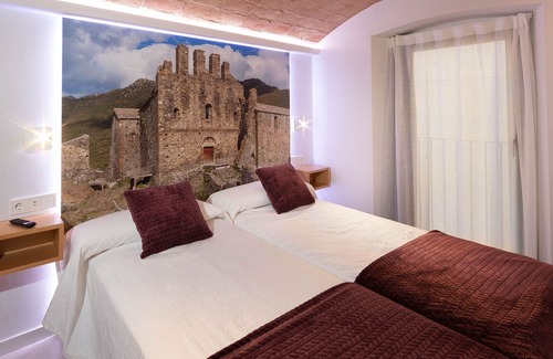 Figueres Apartment | Standard Doble Apartment C&C