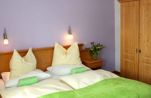 Tiefgraben Apartment | Standard Double Room - Organic Farm Kasleitner (3 flowers)