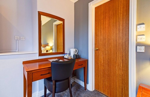 Derby Apartment | Standard Family of 3 Room