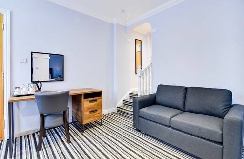 Derby Apartment | Standard Family of 3 Room