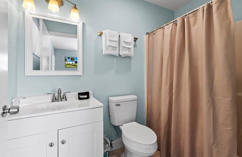 Fort Pierce Hotel | Standard Hotel Room - King Bed #2