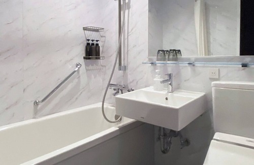 Hiroshima City Centre Hotel | Standard Queen Room only THE KNOT Stay with roof/Hiroshima Hiroshima