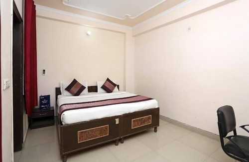 New Delhi Hotel | Standard Single Room - Hotel Ramida Suites At Delhi Airportnn