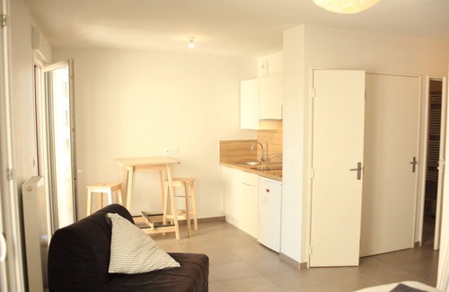 9th Arrondissement Apartment | Standing City Cozy Apartment Balcony completely Fully equipped