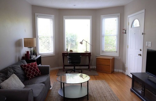 Stanford House | stanford university adjacent,elegant,remodelled gem
