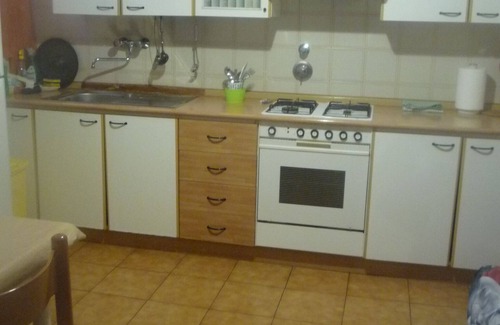 Oltretorrente Apartment | Stanza spaziosa e luminosa nel centro storico di Parma