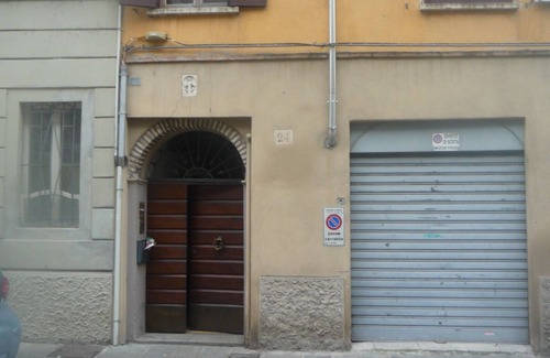 Oltretorrente Apartment | Stanza spaziosa e luminosa nel centro storico di Parma