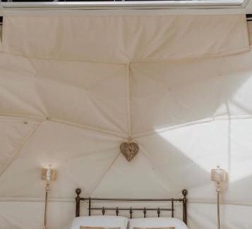 Cuddesdon Other | Star gazing Dome 1 MERCURY with cozy log burner