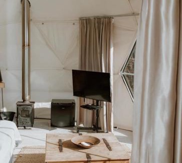 Cuddesdon Other | Star gazing Dome 1 MERCURY with cozy log burner