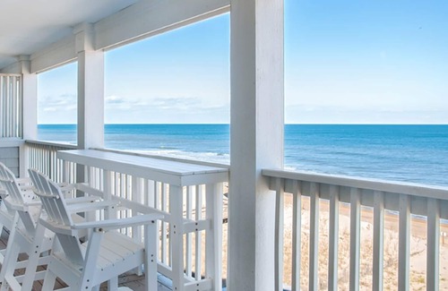 Kill Devil Hills Condo | Star of the Sea: Oceanfront Condo, Shared Pool