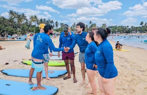 Pottuvil Division 2 Hotel | Star Rest Surf Camp Arugambay