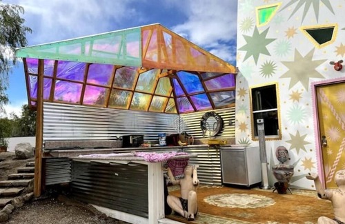 Morongo Valley Apartment | Star Tower on Animal & Art Sanctuary Near Joshua Tree