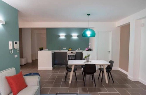 Augusta House | Stardust Guesthouse