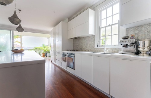 Manly House | STAREHE - Relaxing Manly Beach Retreat