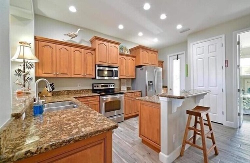 Bradenton Beach Villa | Starfish East- Beautiful Villa private pool and a few steps to the beach