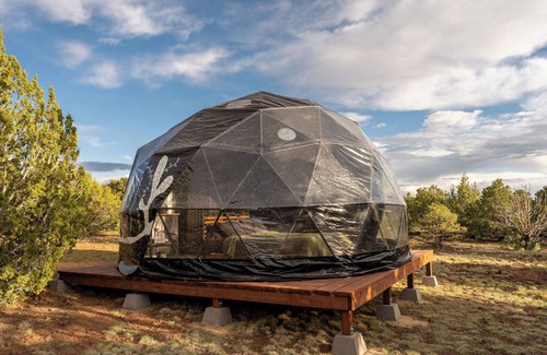 Williams House | Stargazer Dome| Under Grand Canyon night skies
