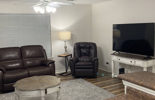 Starkville Condo | Starkville, MS 2 BR Condo in the Highlands - perfect for game day weekends!