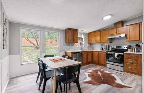 Canyon Lake Cabin | Starlight Horizon