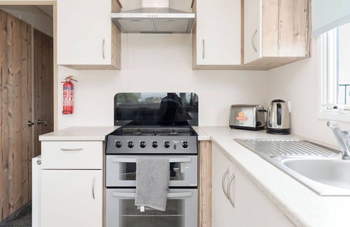 Prestonpans Apartment | Starlink WIFI - Havan Caravan Park