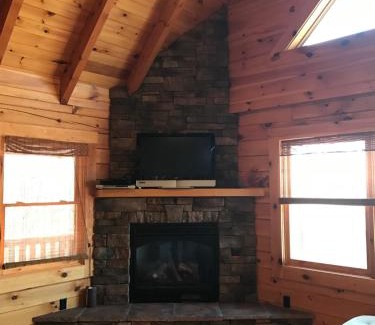 Rileyville House | Starlit view log cabin