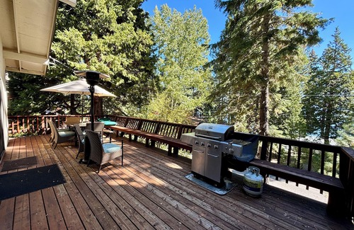 Tahoe Sierra Estates House | Starry Skies - West Shore Cabin. Walk to Private Beach. DOG OK