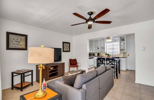 Mountain 1st Avenue Apartment | Starry Southwest Retreat | Near Downtown & UofA