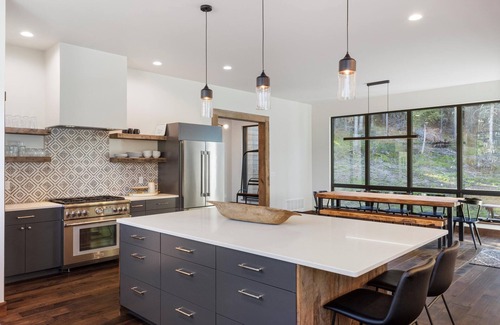 Bozeman Ski Chalet | Start Booking For Ski Season! nPine & Powder Ski House at Bridger Bowl