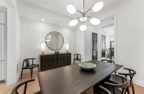 Bloomingdale House | Stately DC Rowhome Spacious 7BR & 4BA #DCottage