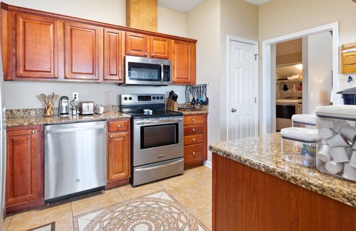 Socastee House | Stately home close to the beach & activities with private fishing dock & W/D