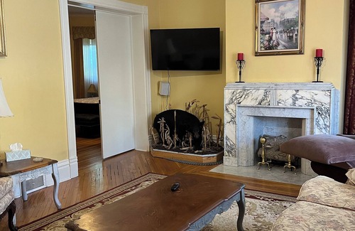 Butler Apartment | Stately Retreat with King sized bed. 1 1/2 baths!
