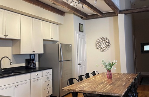 Cambridge Condo | Station House East: Upscale Loft in the Historic District Cambridge, MD