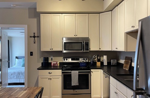 Cambridge Condo | Station House East: Upscale Loft in the Historic District Cambridge, MD