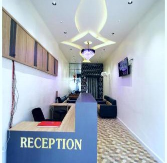 Dewas Hotel | Station View HOTEL KMP near railway station and temple
