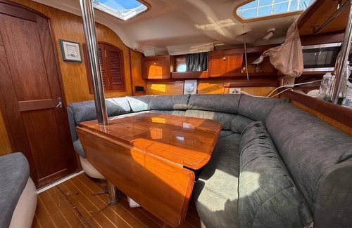 Key West Boat Rental | Stay aboard elegant sailboat