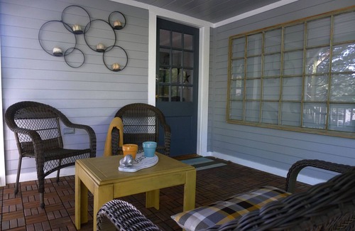 Stony Creek Apartment | Stay Above Our Antique Shop In The Ridgeview Suite @ Stony Creek Depot