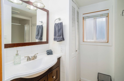 North Rose Hill Cottage | Stay at Lake Forbes Cottage, Your Home Away from Home
