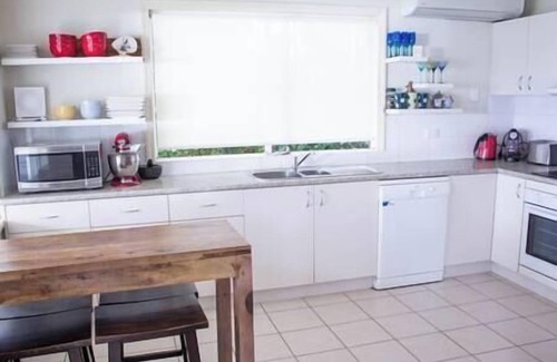 South Mission House | Stay at the BeachHaven