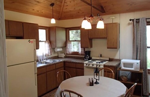 Baileys Harbor Cottage | Stay at this cozy cottage perfect for couples!