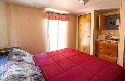 Neillsville Apartment | Stay at this quaint home perfect for the traveling outdoors enthusiasts not far from Lake Arbutus.