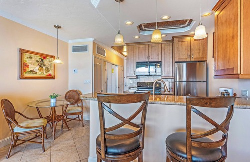 Historic Lahaina Front Street Condo | Stay Beachfront, Explore Maui’s Outdoors 629 LS