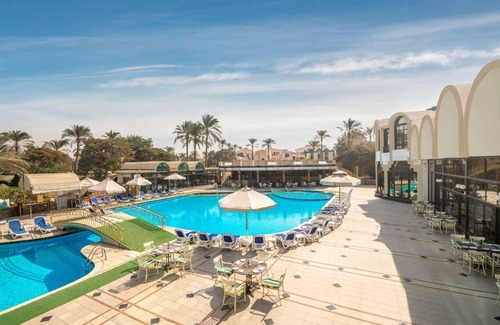 Wadi El Natrun Resort | Stay by the Pyramids with Pools, Spa Bliss & City Adventures