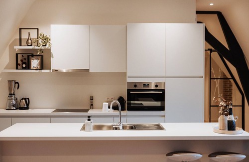 Oostkamp Apartment | Stay in a luxury renovated carriage house on a castle domain near Bruges