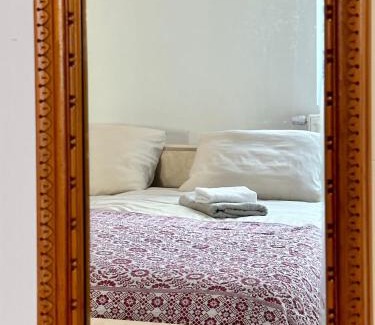 South Antwerp Apartment | Stay in Artist’s Gallery