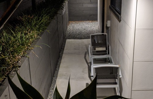 Carrara Apartment | "Stay in Carrara" Cozy. Private guesthouse not sharehouse. n