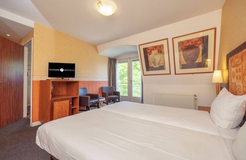 Municipality of Noordwijk Hotel | Stay in Comfort Near Noordwijk’s Best Trails and Sights! Free Breakfast!